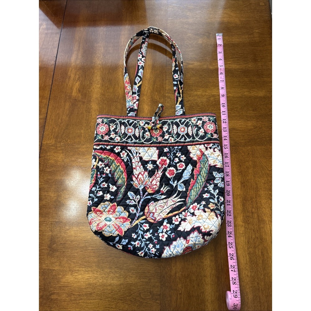 Vera‎ Bradley Shoulder Bag/ Tote, Retired, Eloise, Black Background